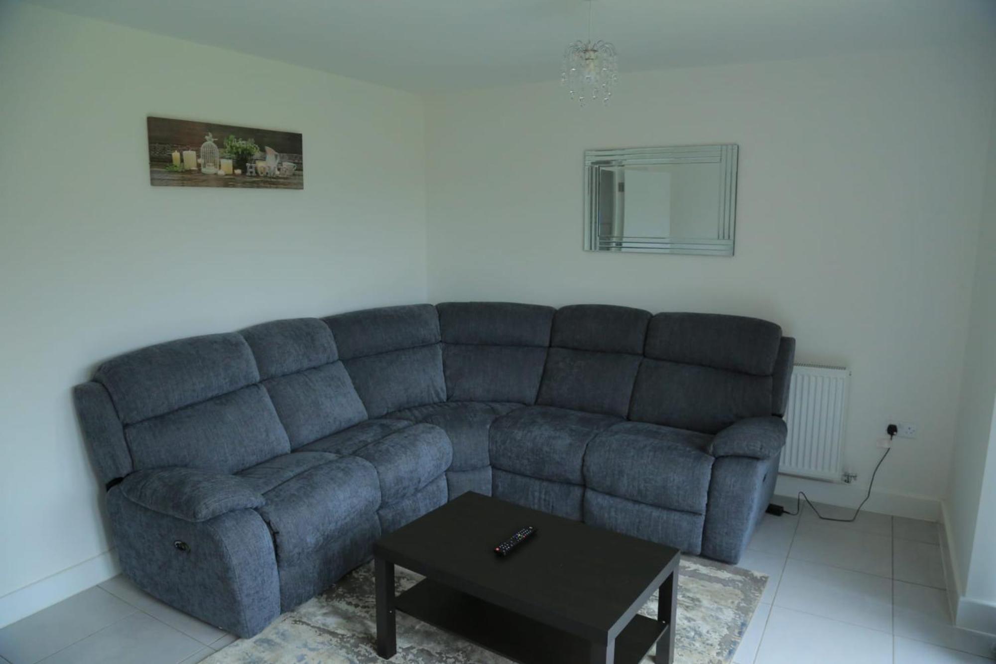 Beautiful New Family Home Лідс Екстер'єр фото