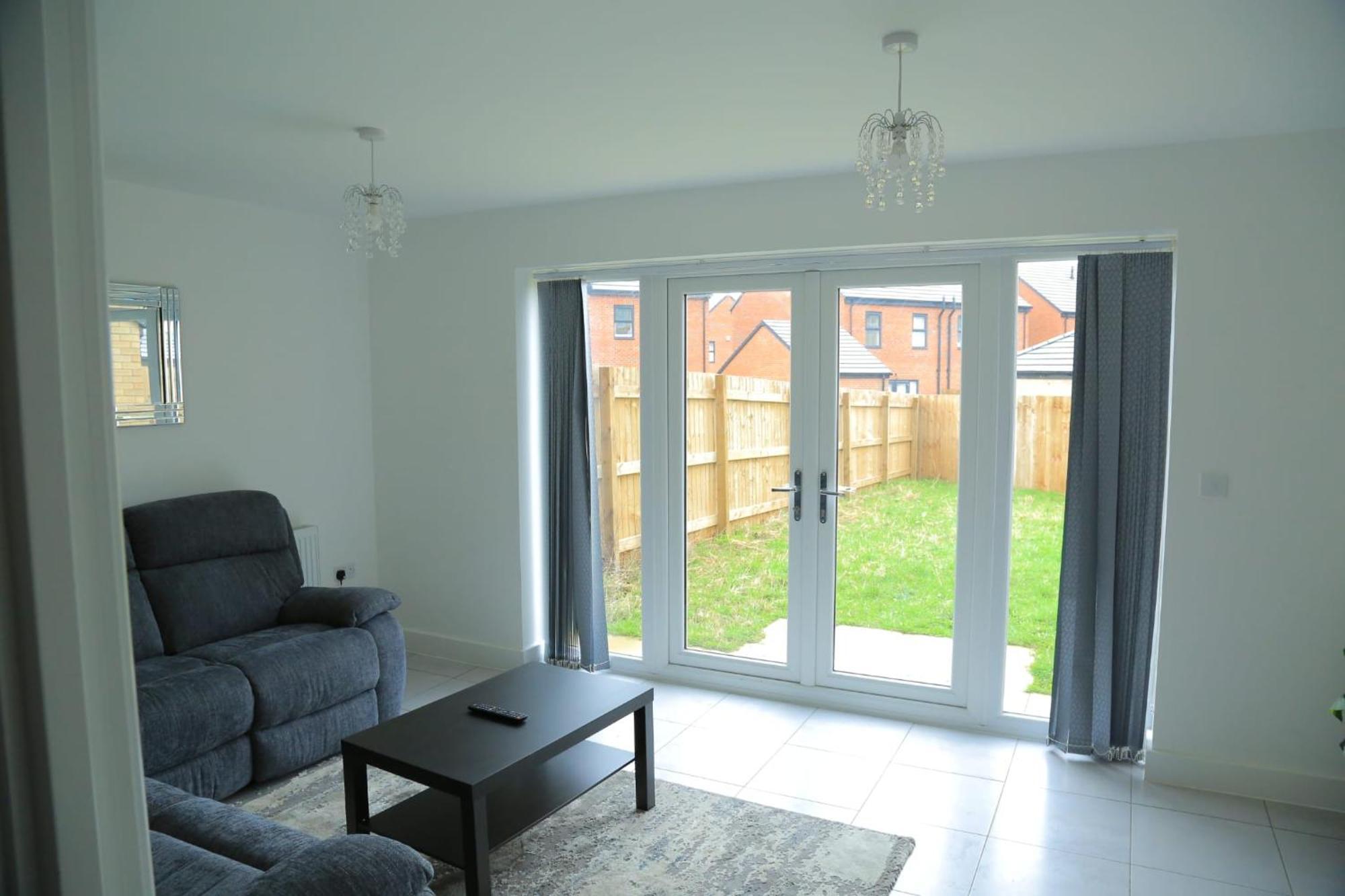 Beautiful New Family Home Лідс Екстер'єр фото